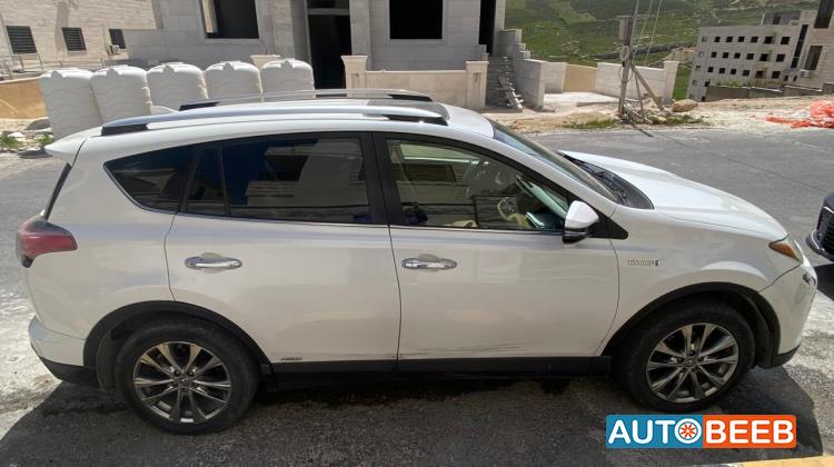 تويوتا راف فور 2016