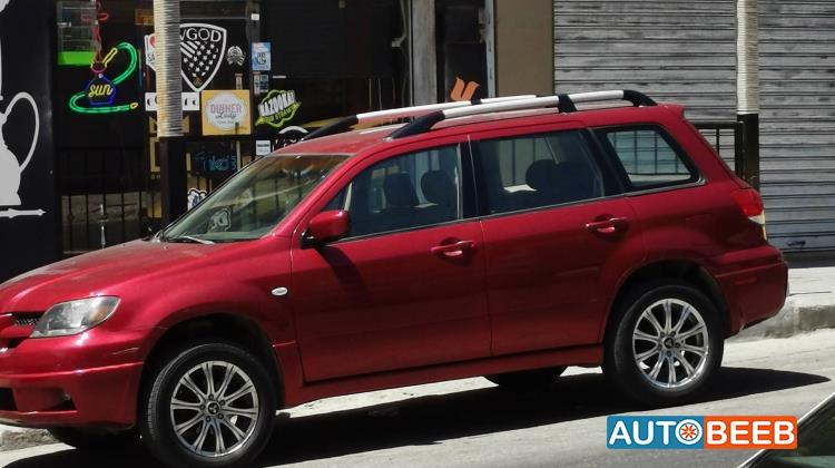 ميتسوبيشي اوتلاندر 2004