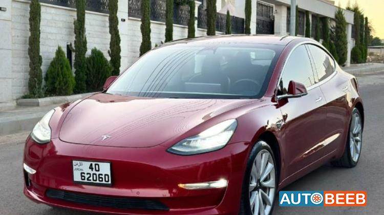 Tesla 3 2018
