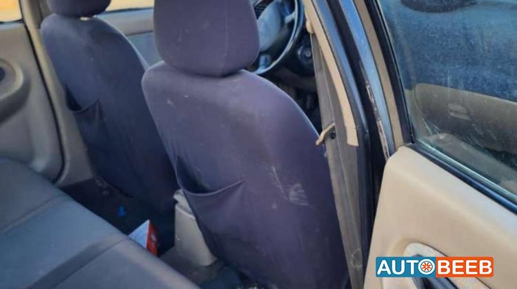 كيا سبكترا 2000