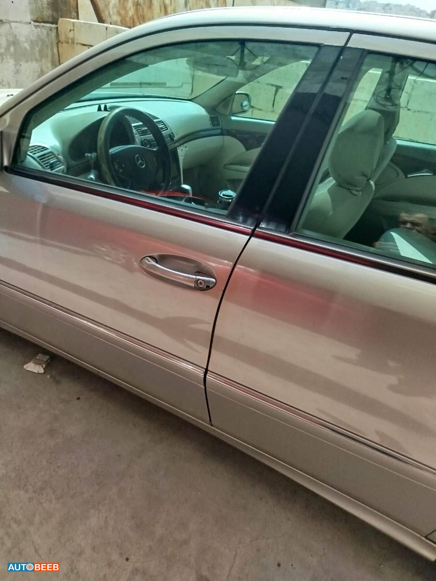 Mercedes Benz E200 2003