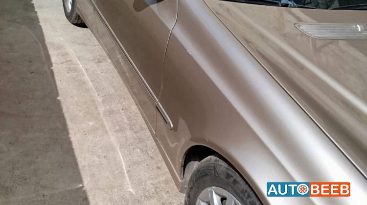 Mercedes Benz E200 2003