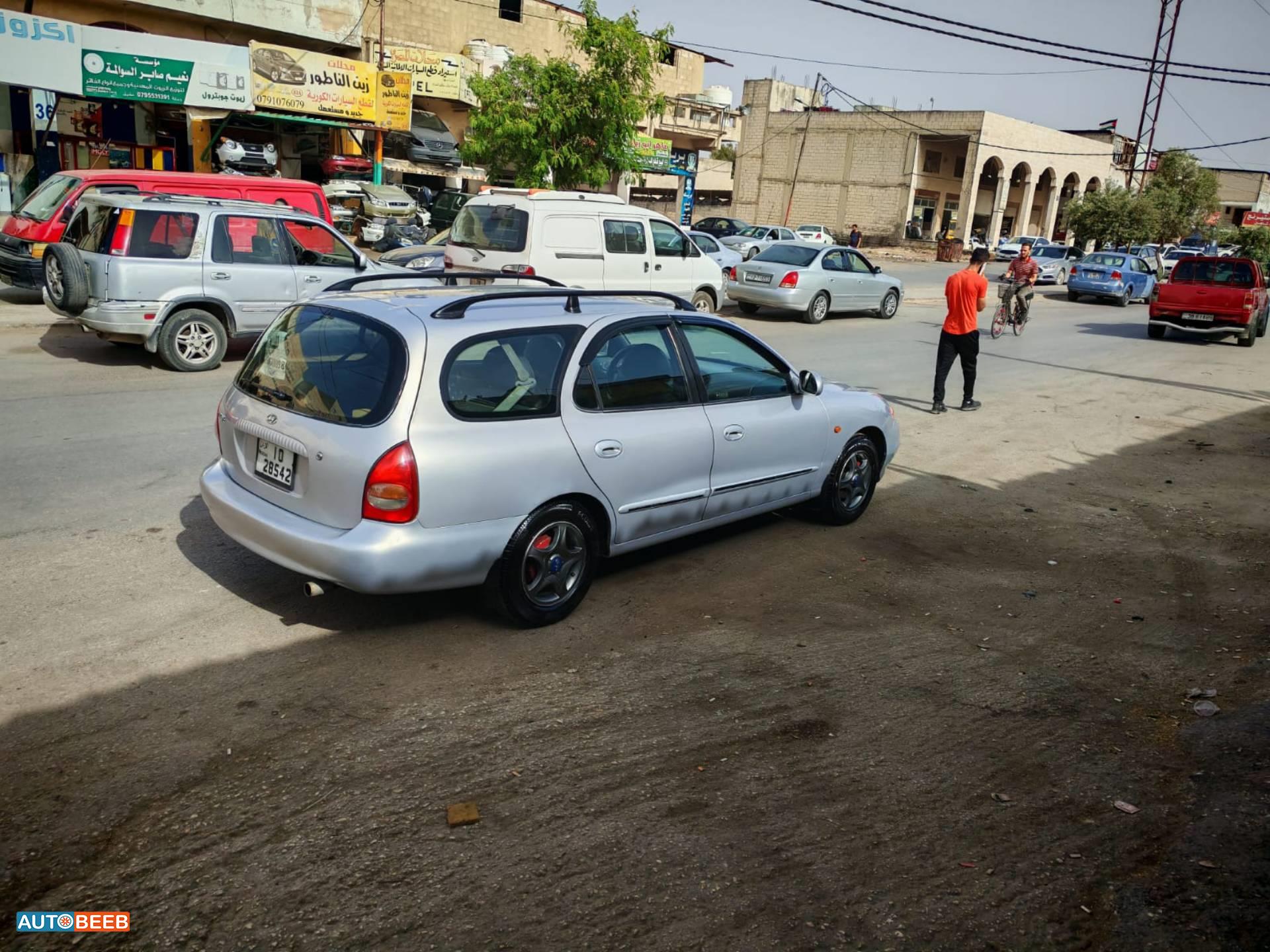 هيونداي افانتي 1999