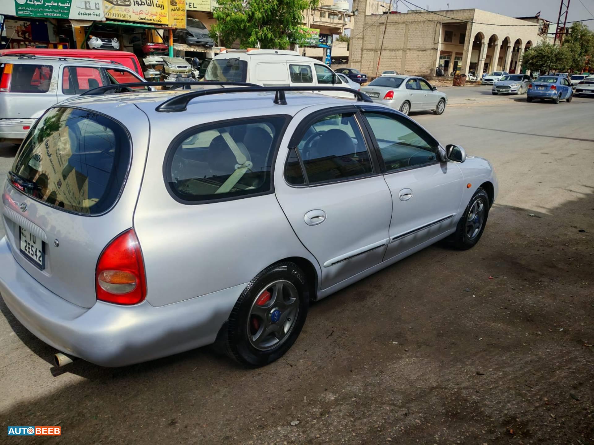 هيونداي افانتي 1999