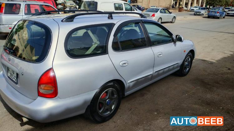 هيونداي افانتي 1999