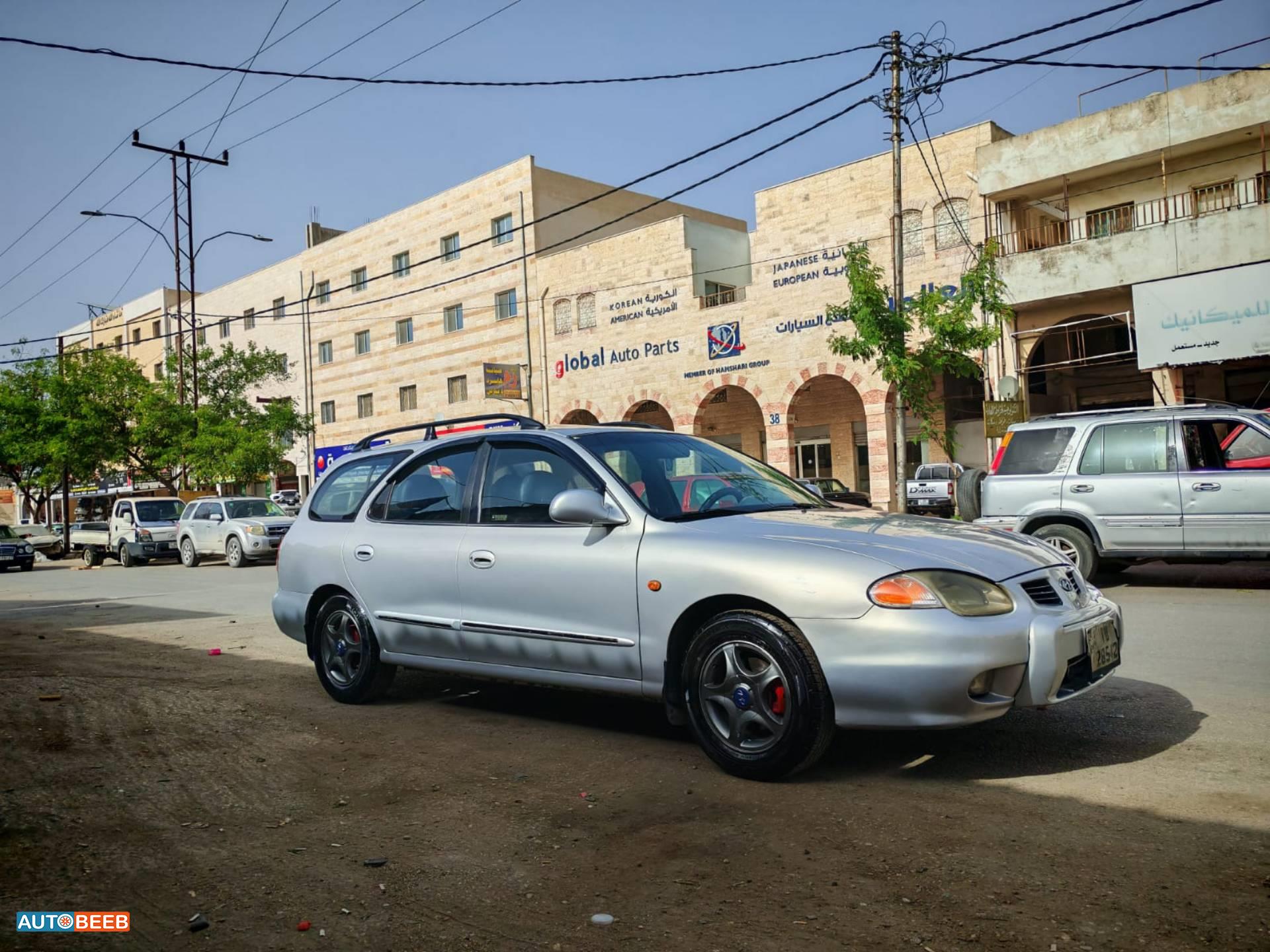 هيونداي افانتي 1999