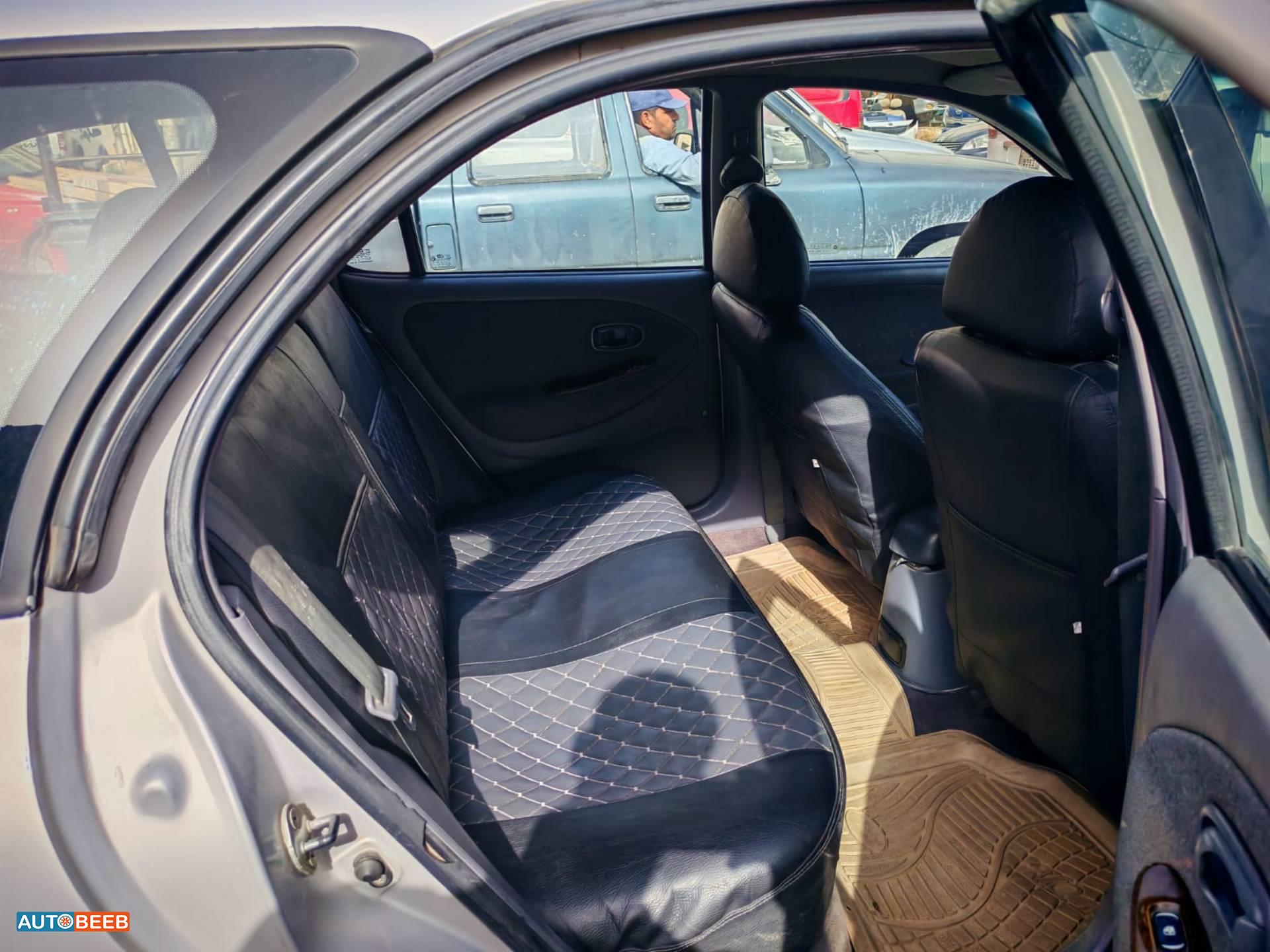 هيونداي افانتي 1999