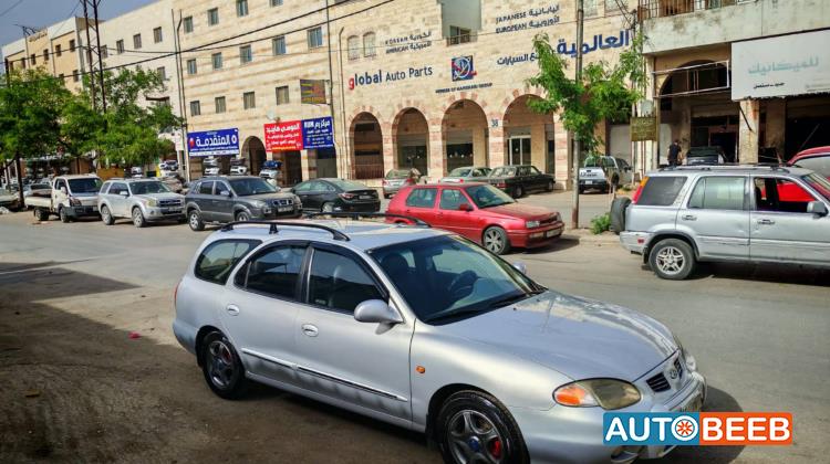 هيونداي افانتي 1999