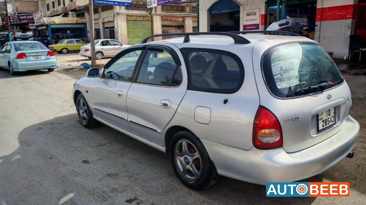 هيونداي افانتي 1999