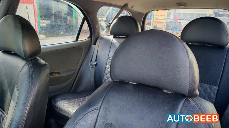 هيونداي افانتي 1999