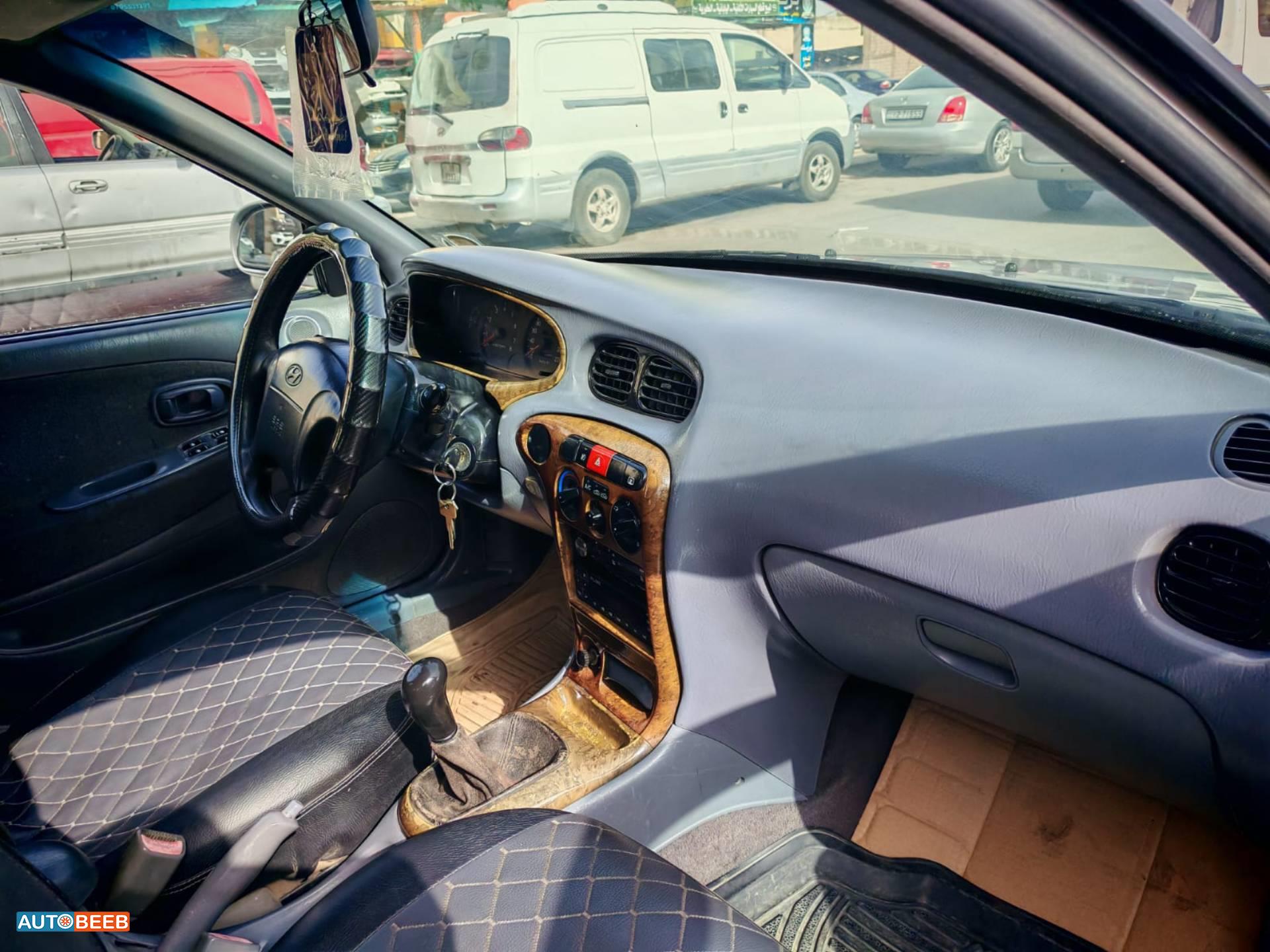 هيونداي افانتي 1999