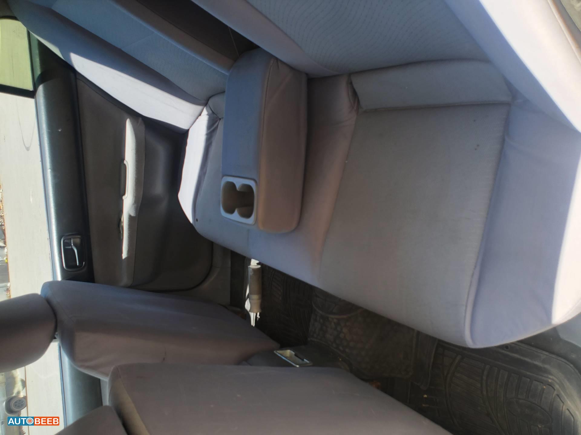 ميتسوبيشي لانسر 2011