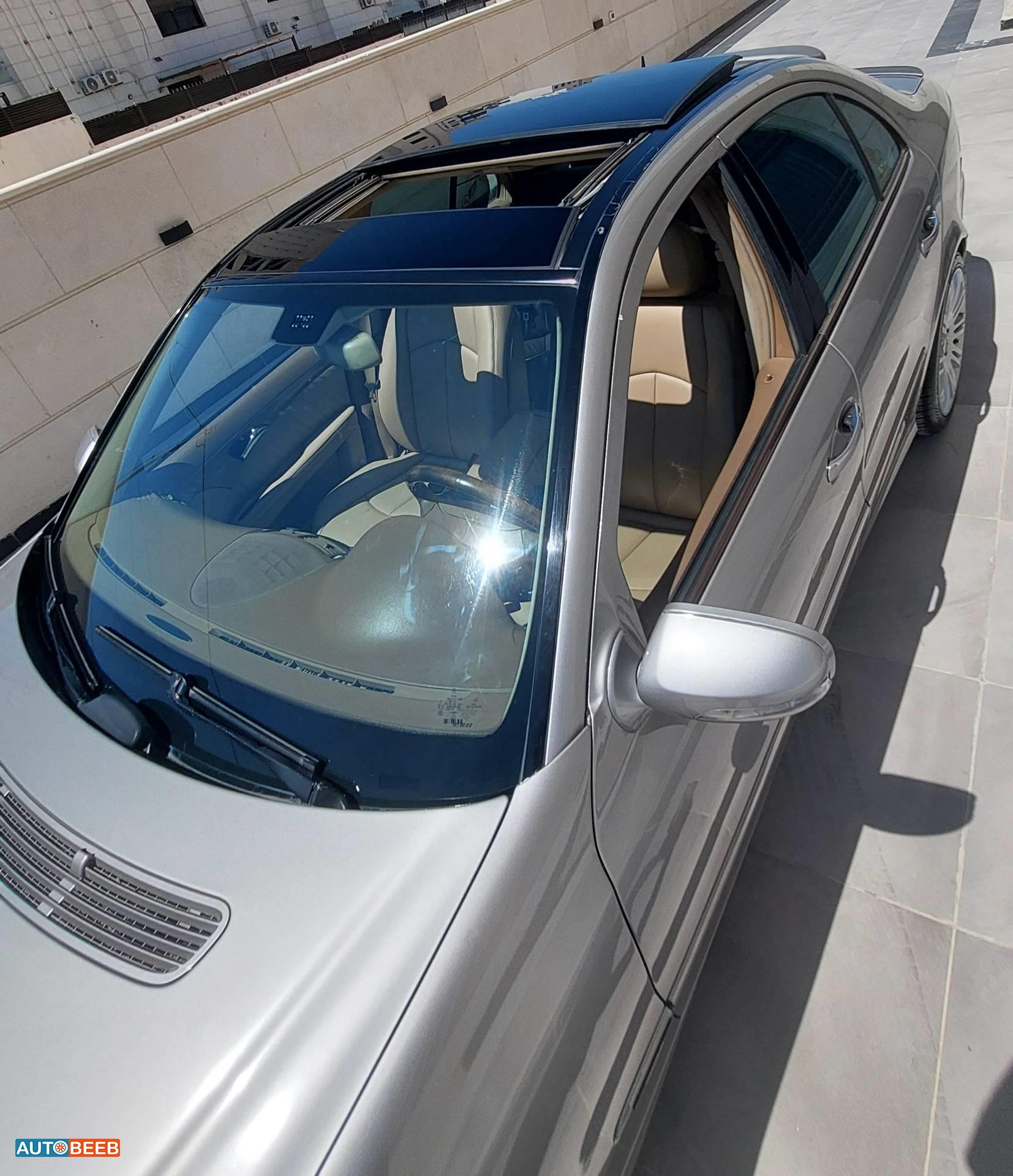 مرسيدس بنز E200 2007