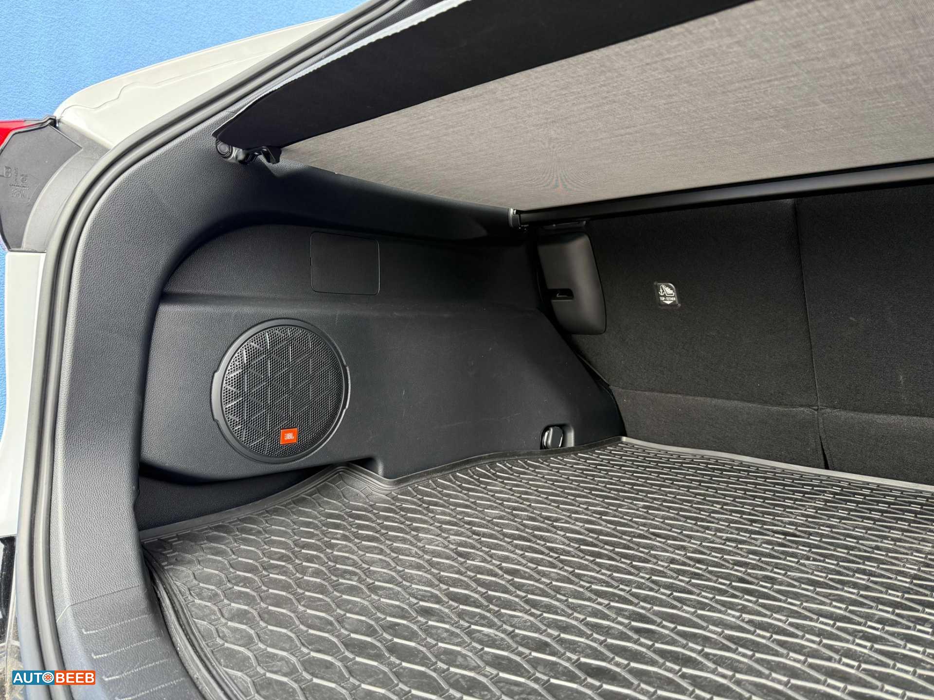 تويوتا راف فور 2023