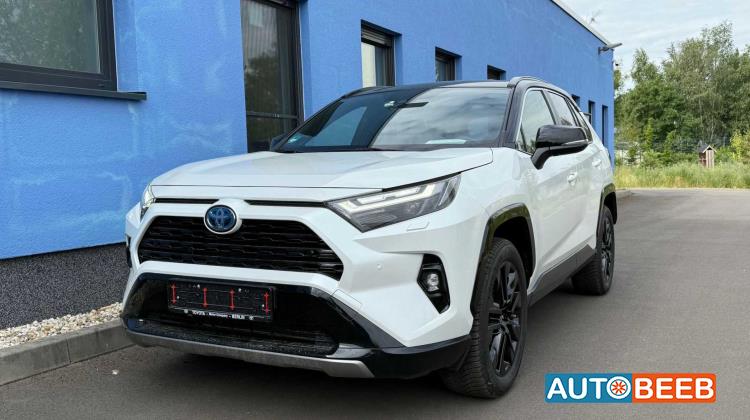 تويوتا راف فور 2023