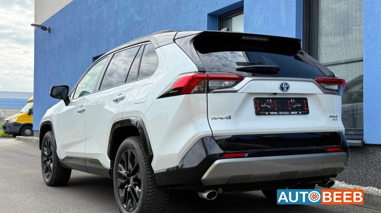 تويوتا راف فور 2023