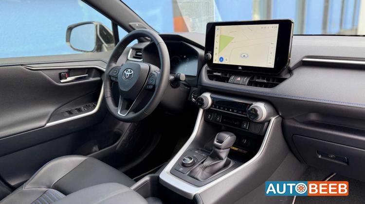 تويوتا راف فور 2023