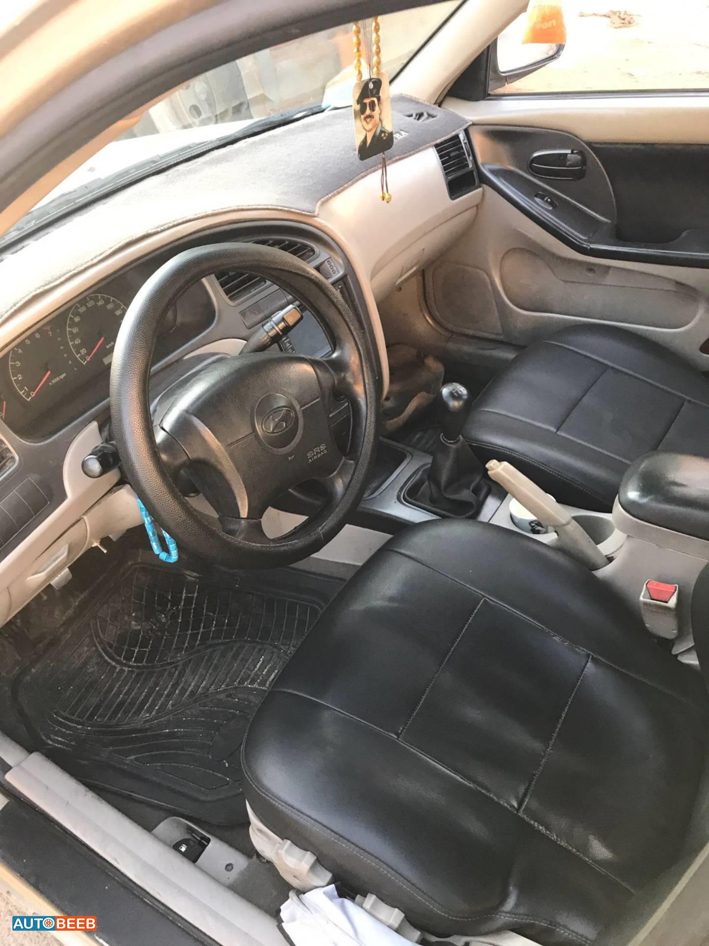 هيونداي افانتي 2002