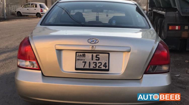 هيونداي افانتي 2002