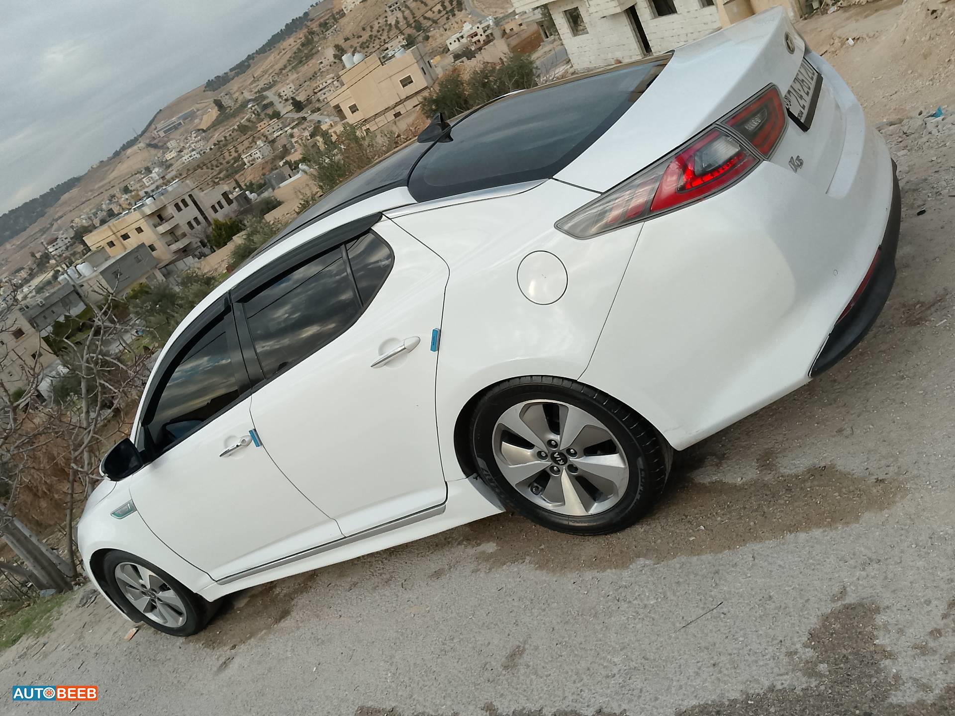 كيا K5 2015
