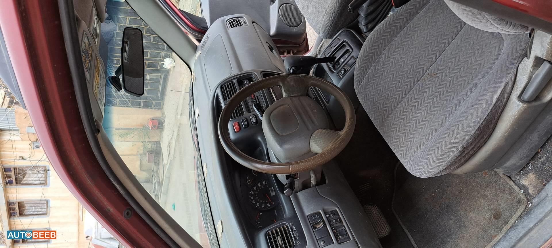 Suzuki Grand Vitara 2004