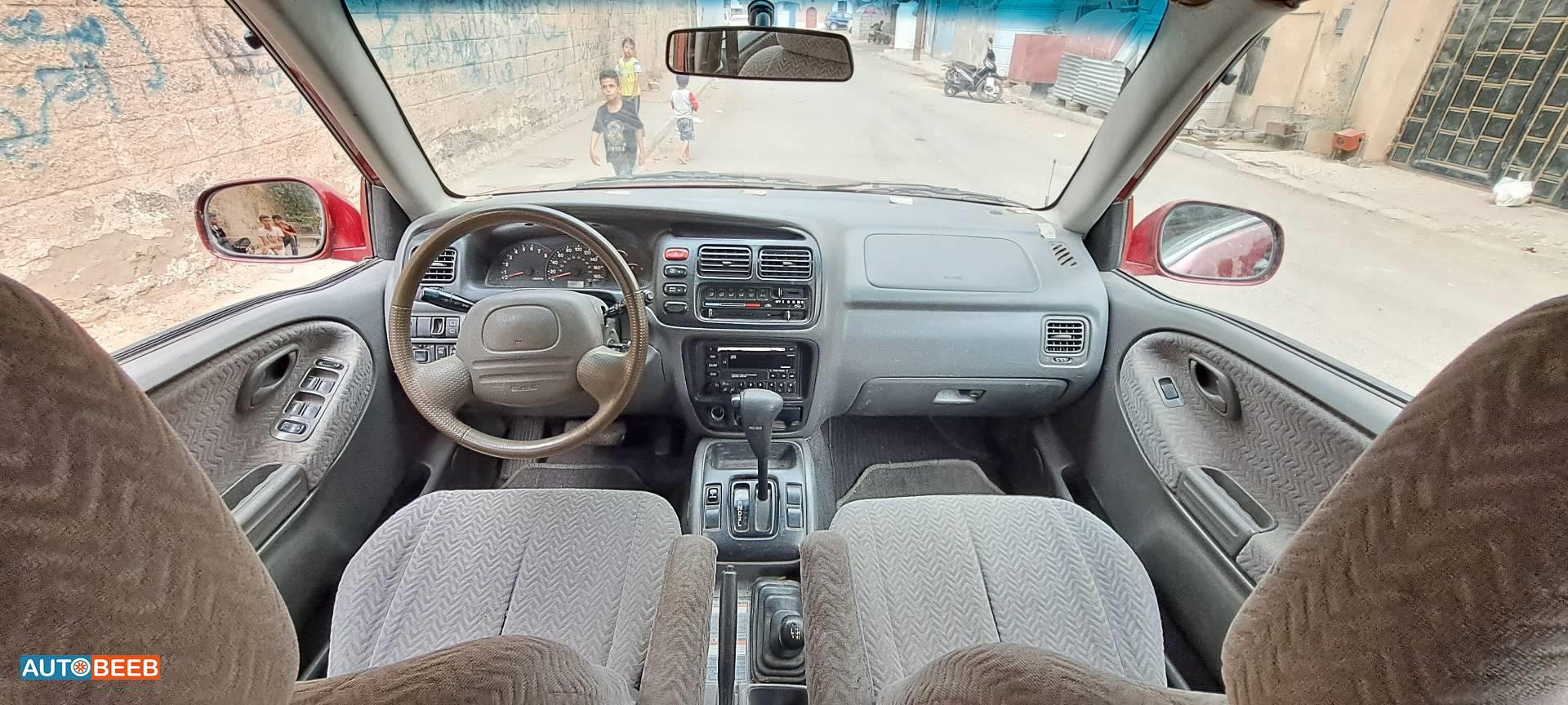 Suzuki Grand Vitara 2004