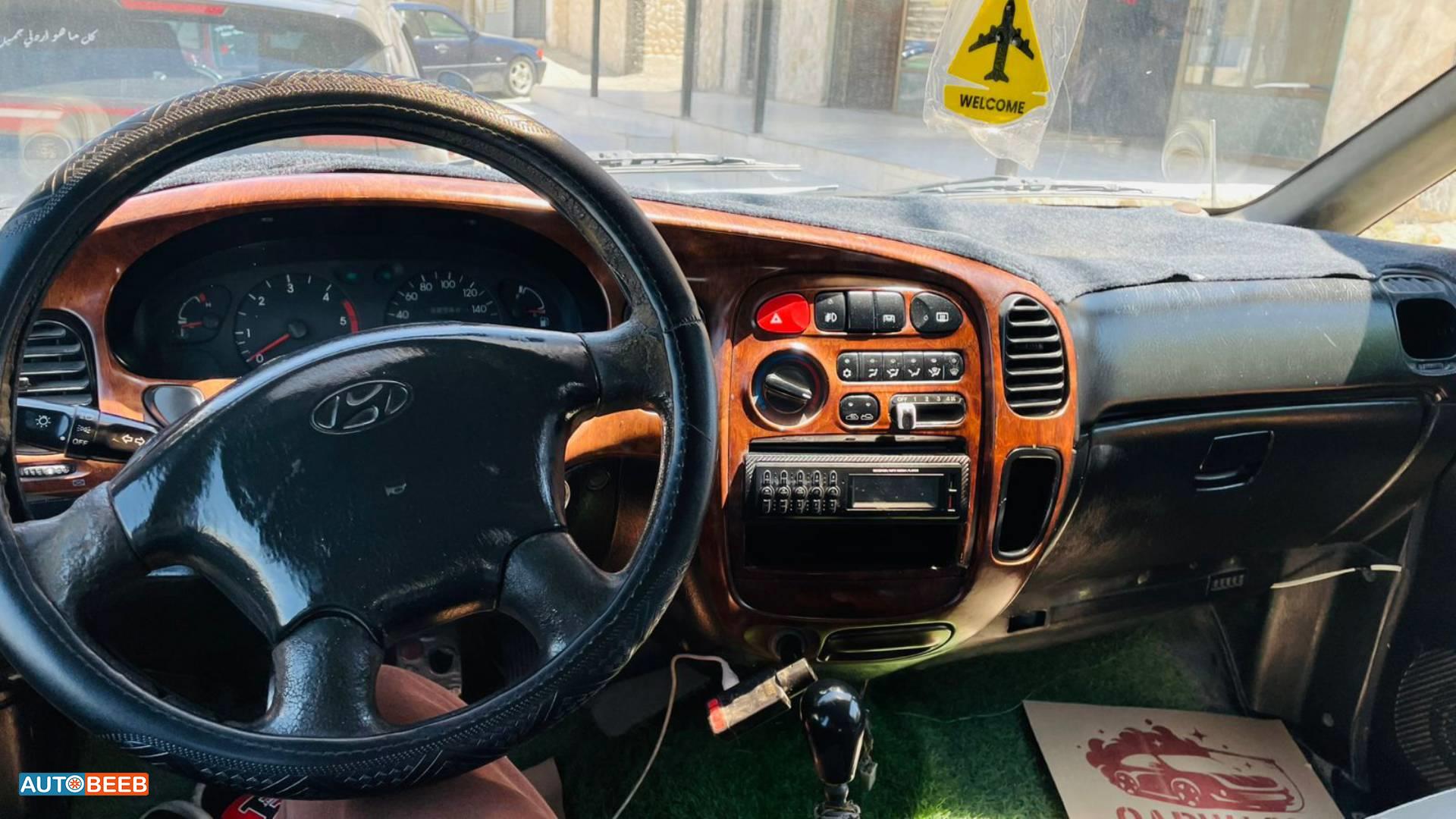 ميني باص هيونداي 1998