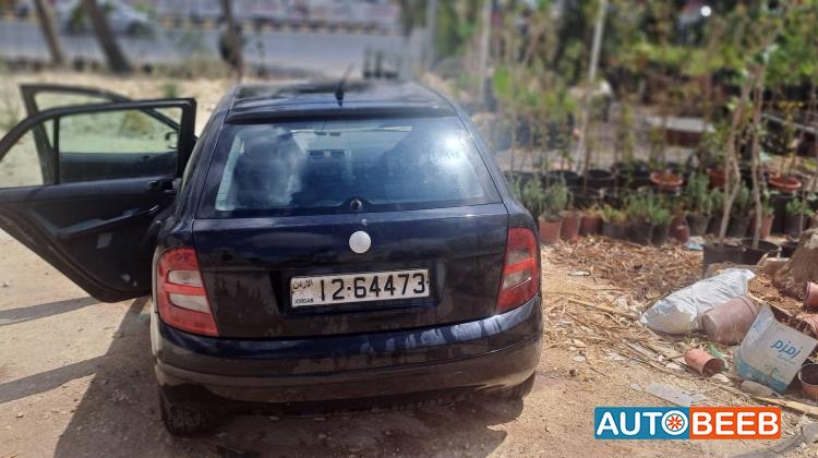 سكودا فابيا 2003