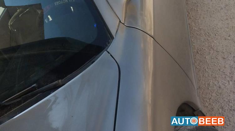 كيا سيفيا 1997