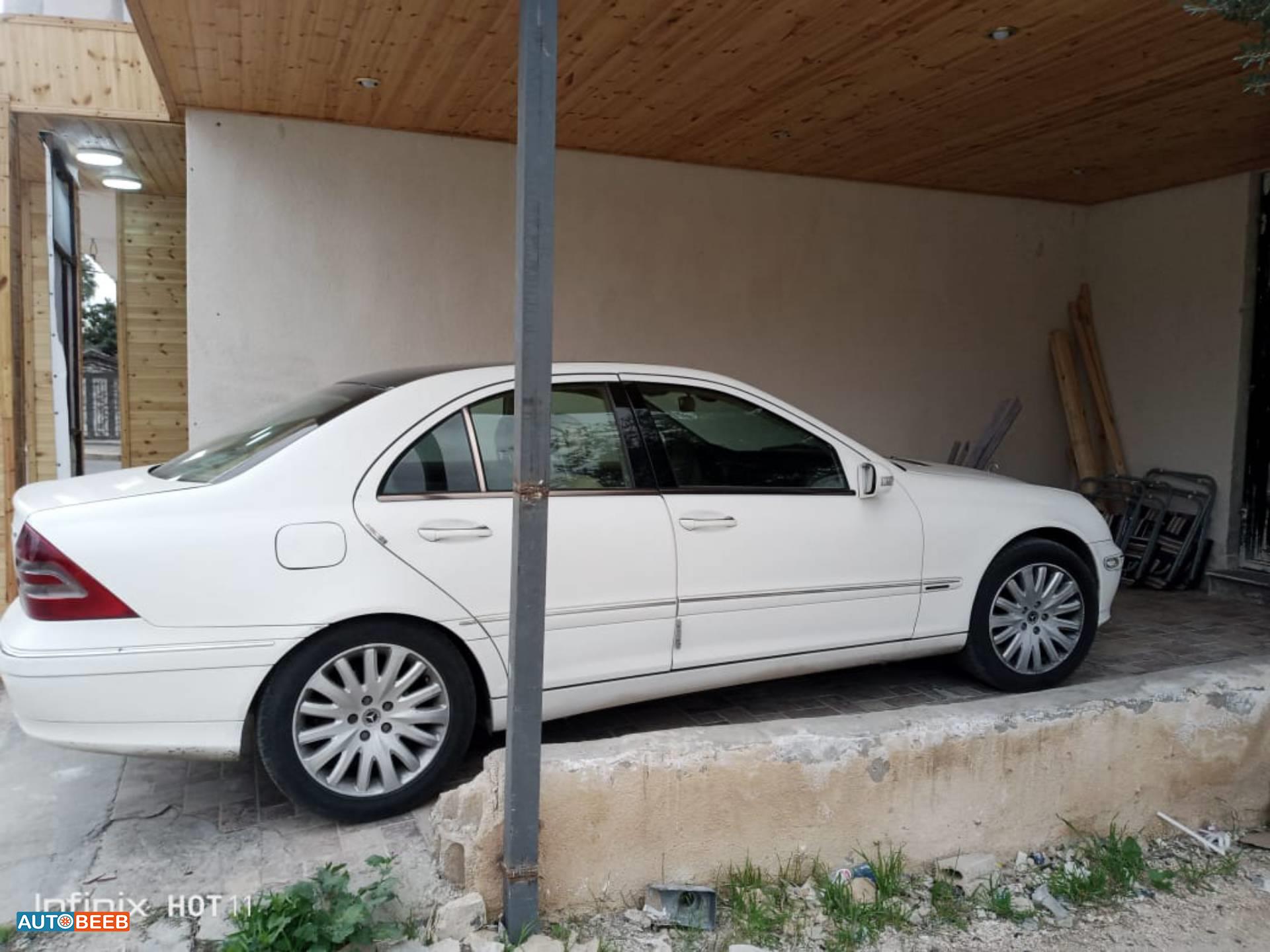 مرسيدس بنز C200 2003
