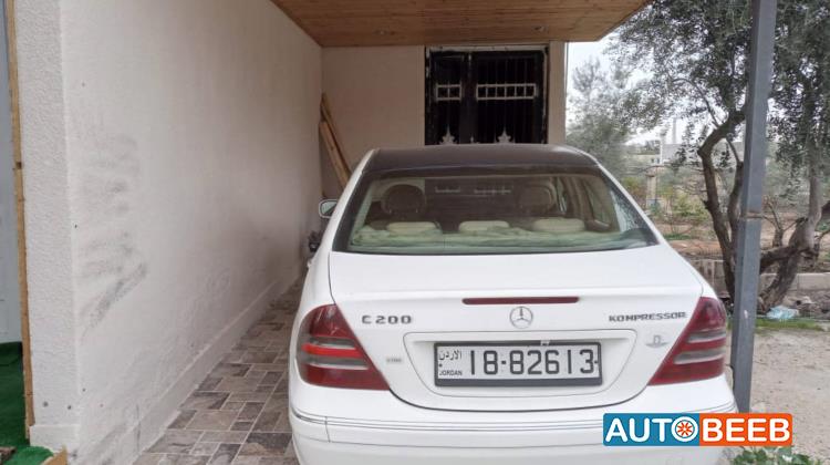 مرسيدس بنز C200 2003