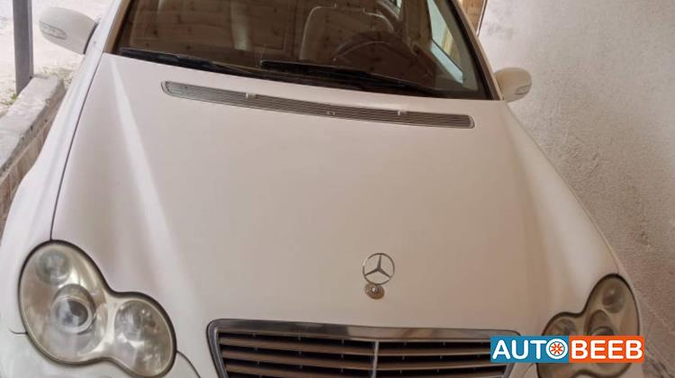 مرسيدس بنز C200 2003