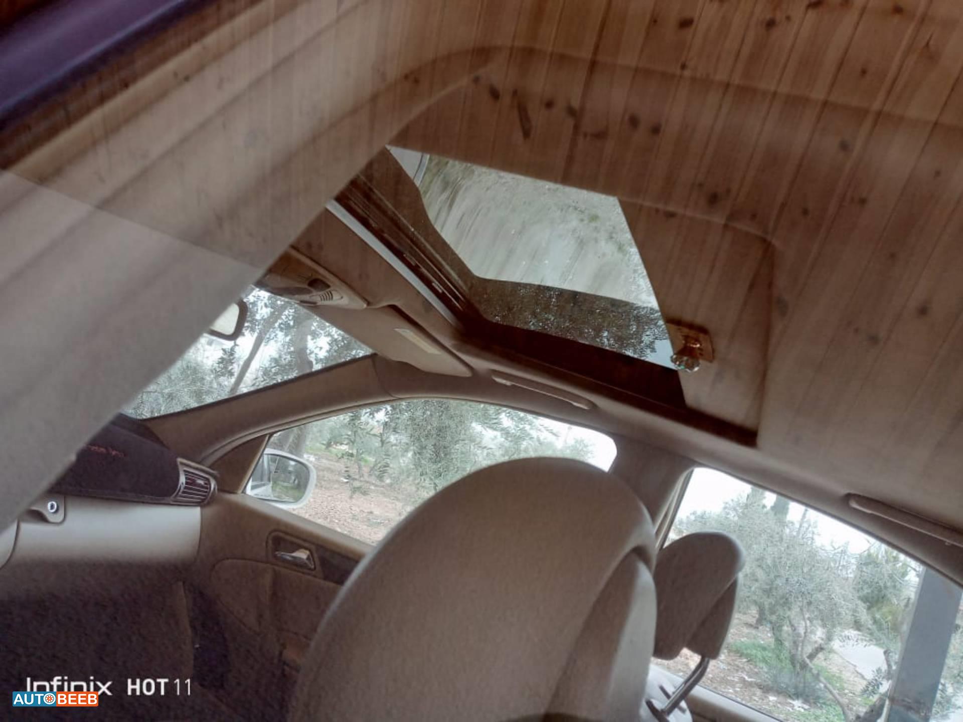 مرسيدس بنز C200 2003