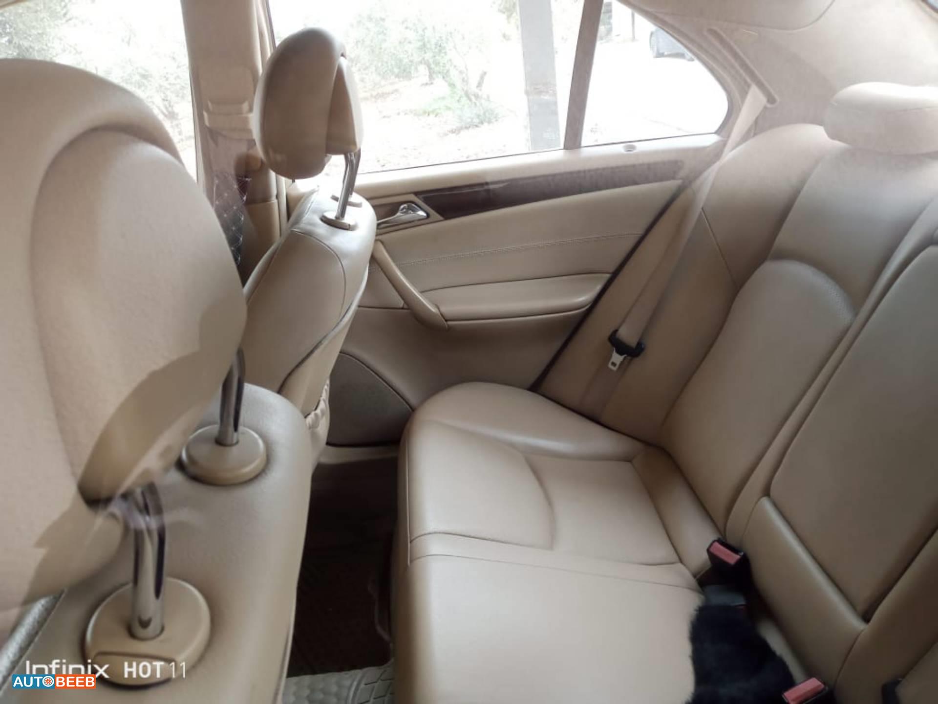 مرسيدس بنز C200 2003