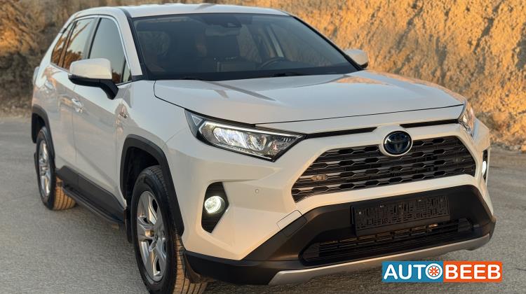 تويوتا راف فور 2020