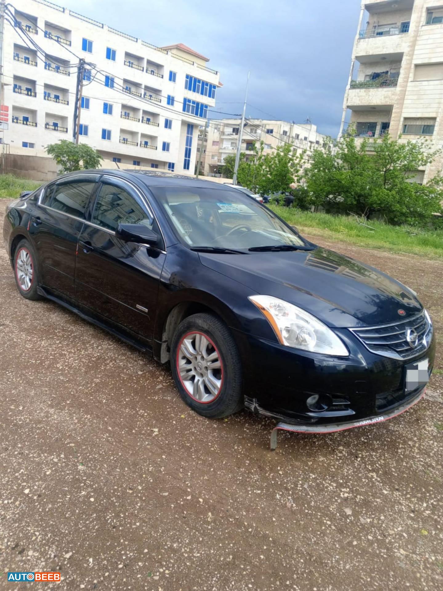 نيسان التيما 2010