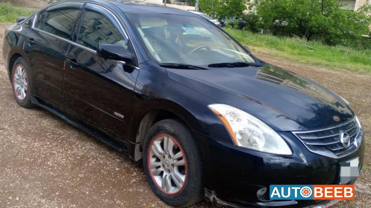 نيسان التيما 2010