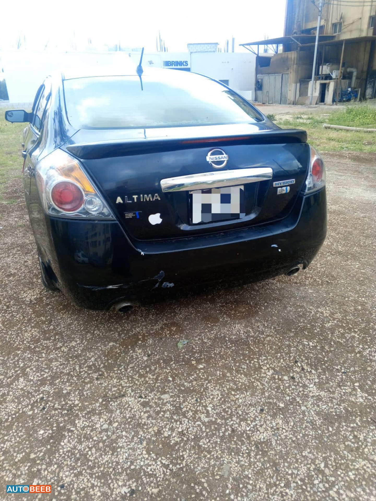 نيسان التيما 2010