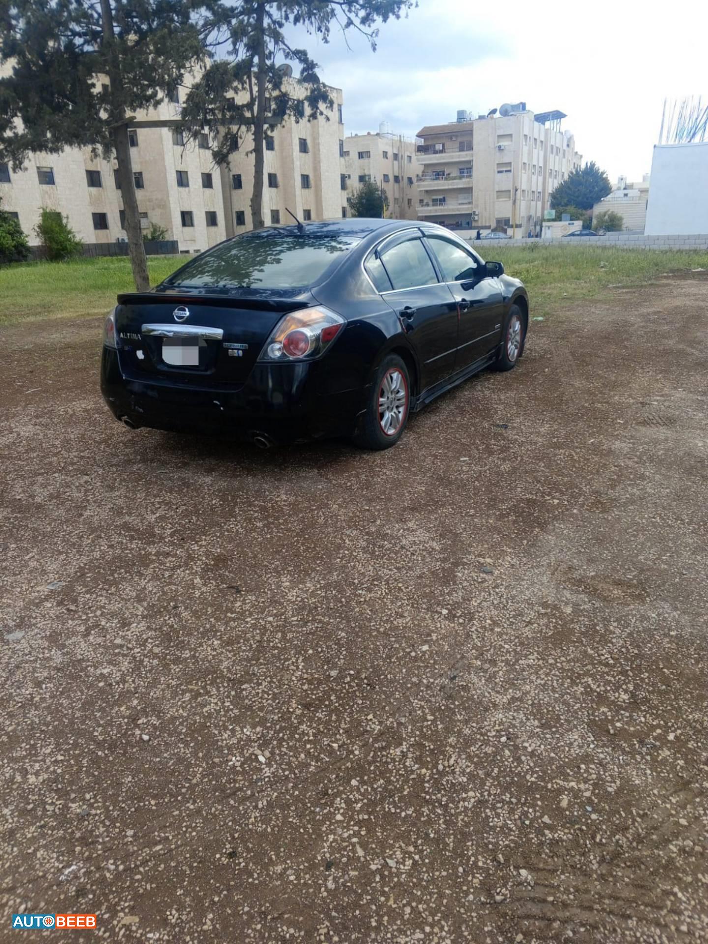 نيسان التيما 2010