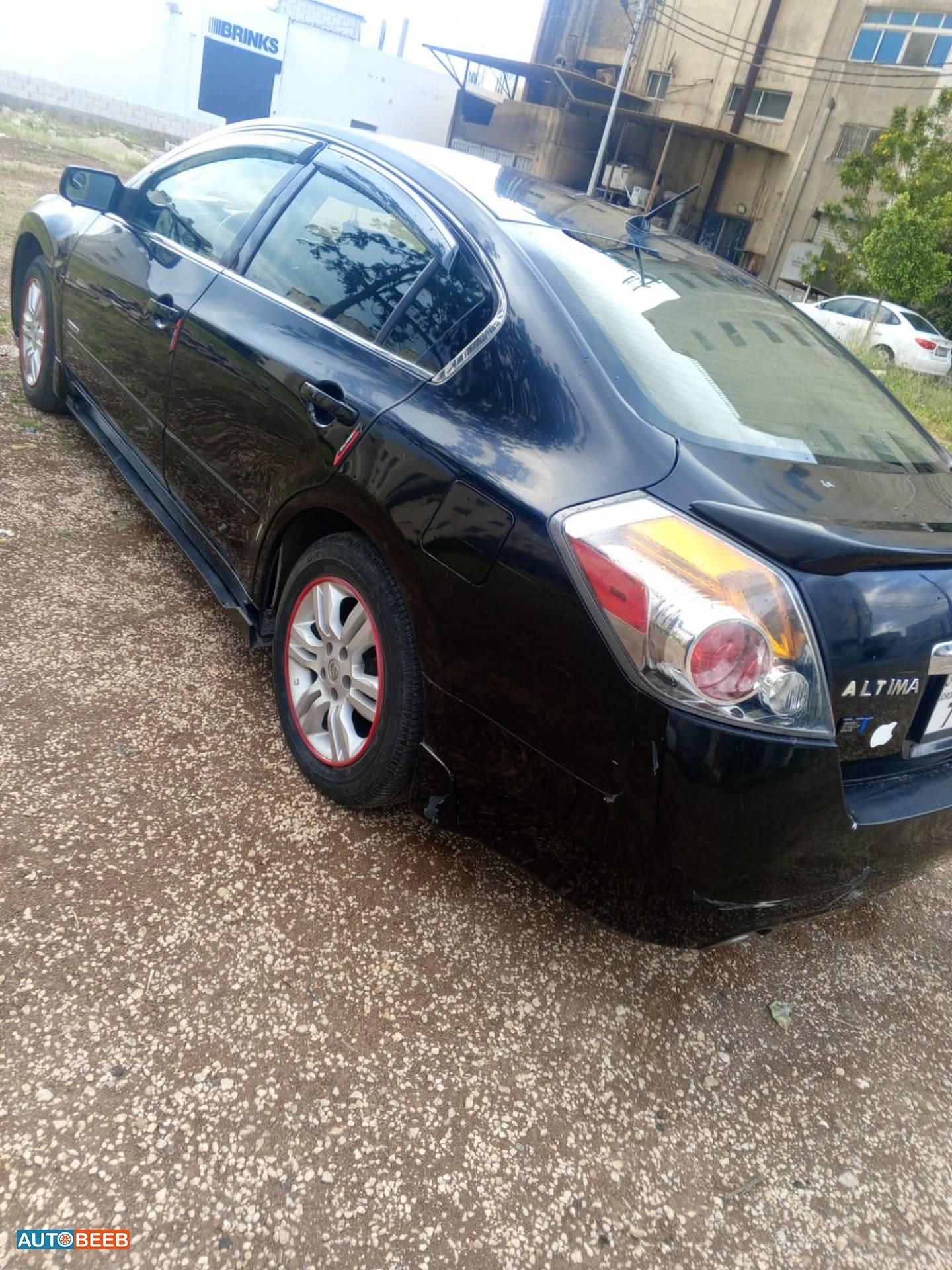 نيسان التيما 2010