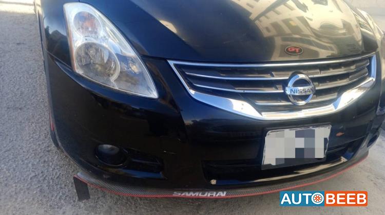 نيسان التيما 2010