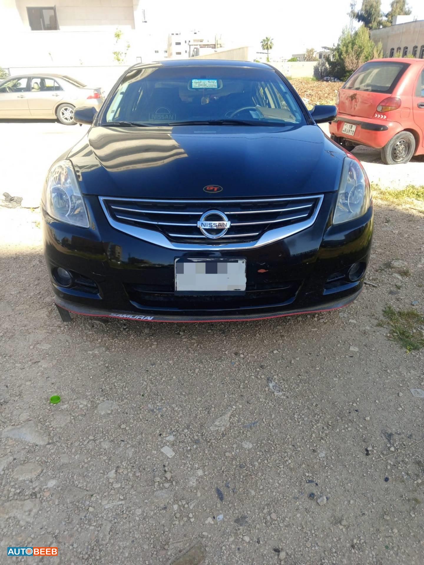 نيسان التيما 2010