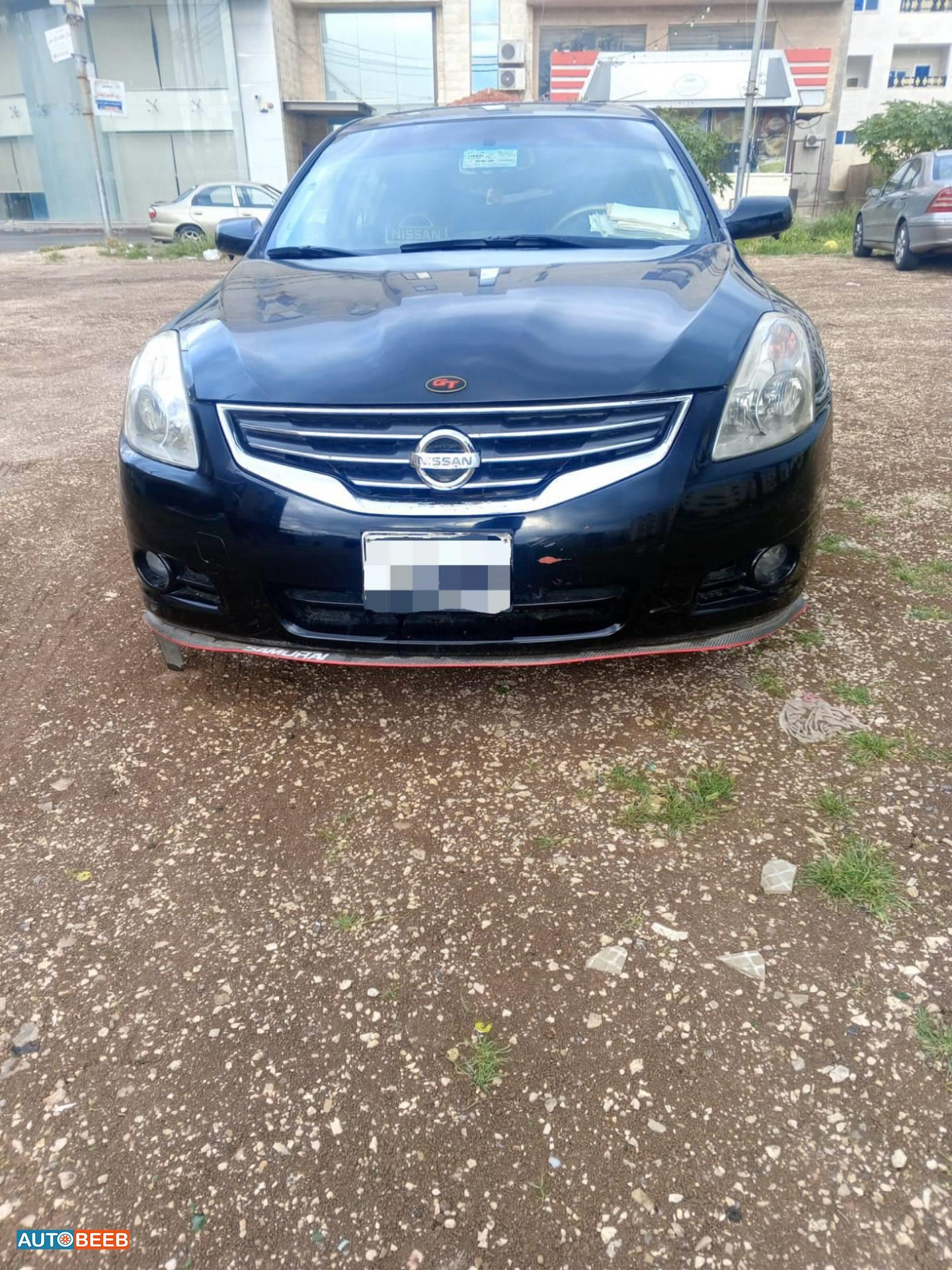 نيسان التيما 2010