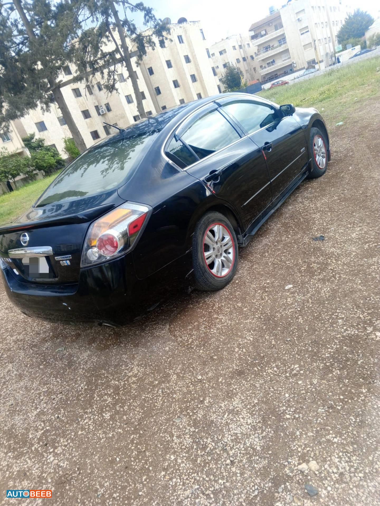 نيسان التيما 2010