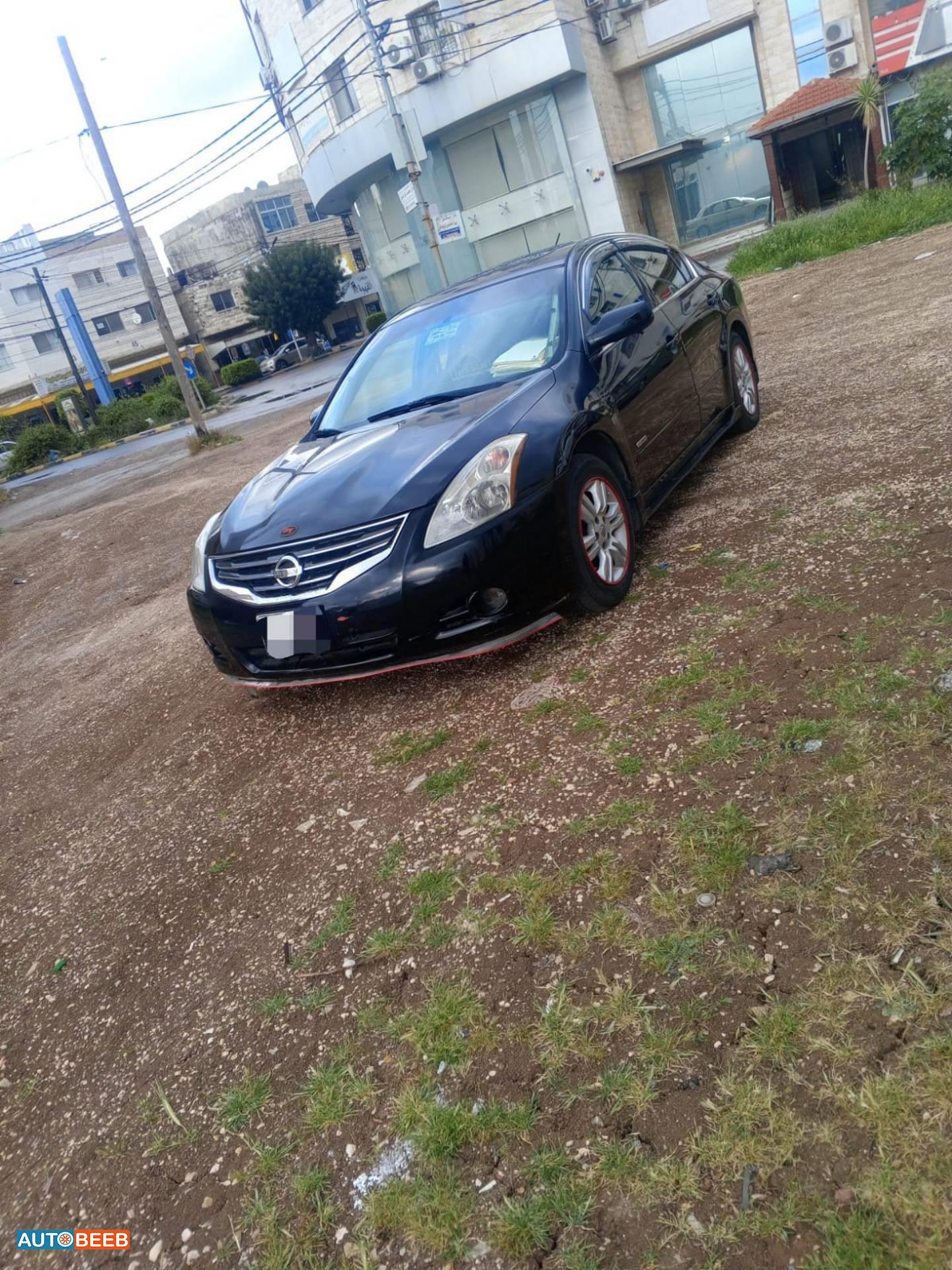 نيسان التيما 2010