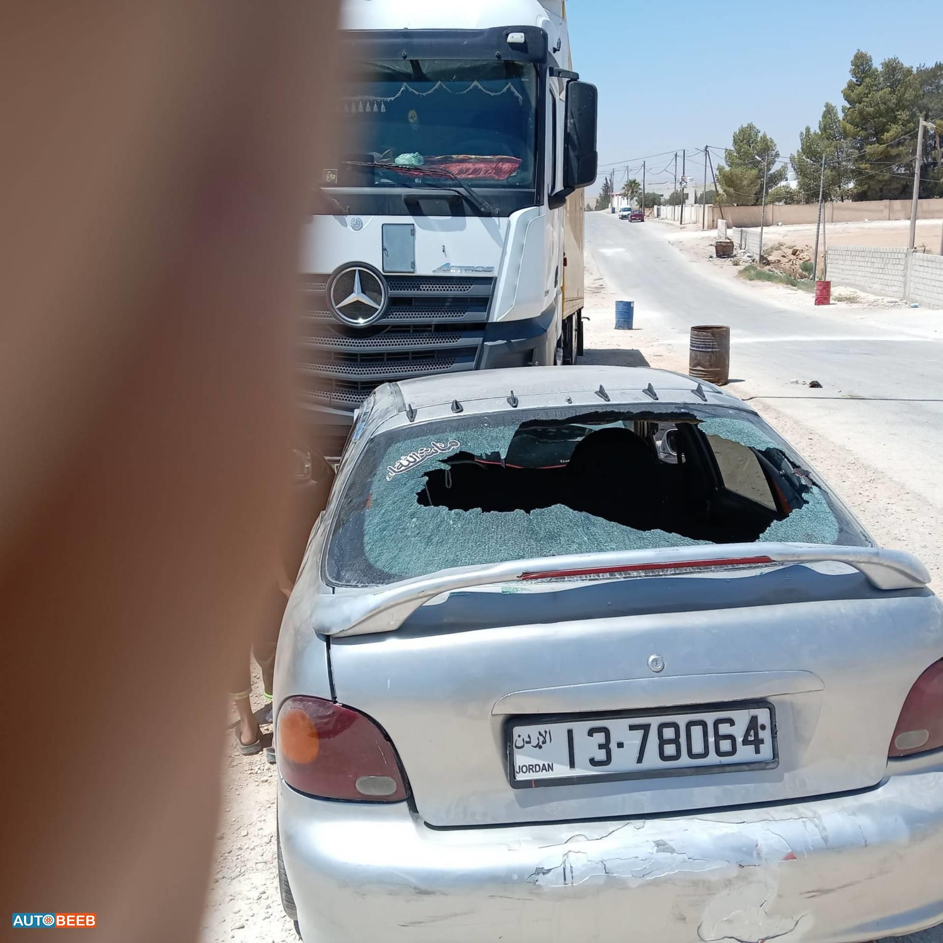 تويوتا اكسيو 1996