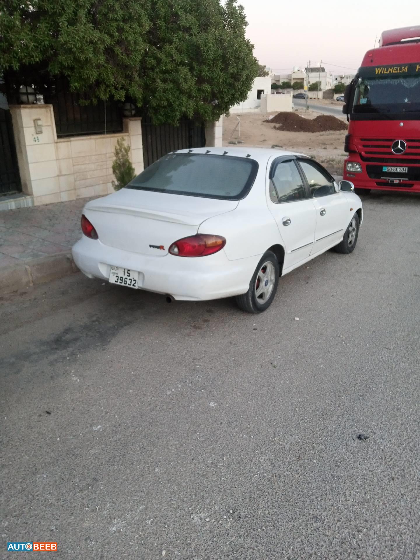 هيونداي افانتي 1999