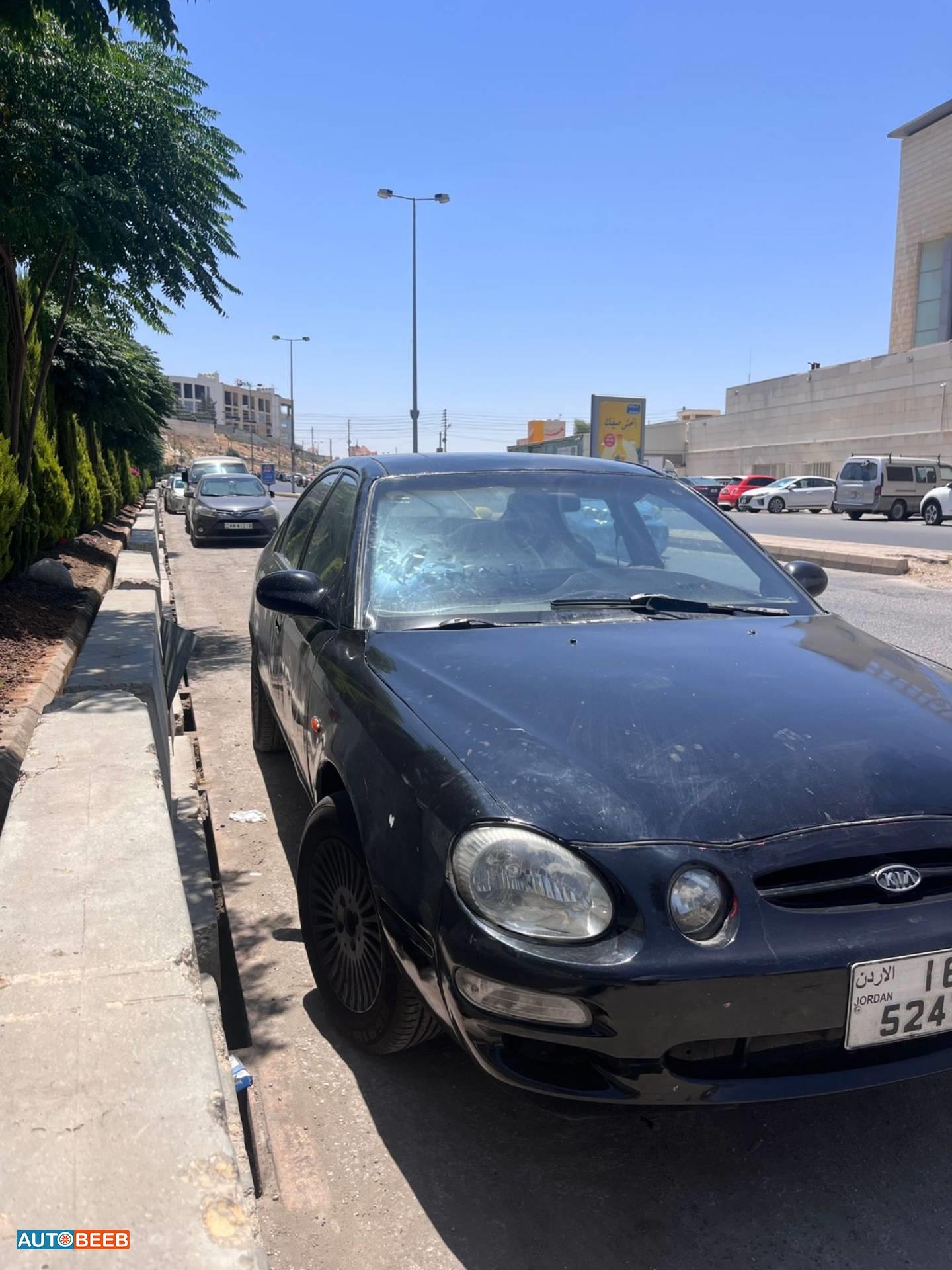 كيا شوما 1999