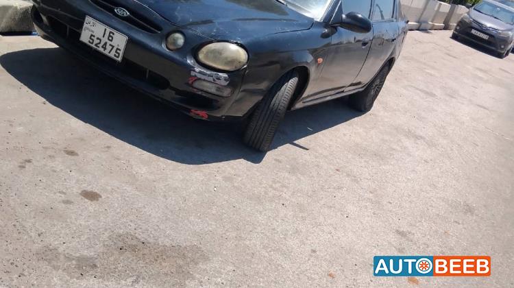 كيا شوما 1999