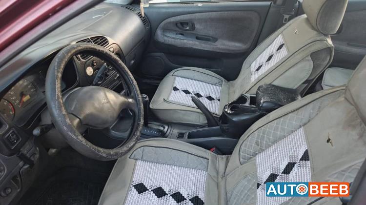 ميتسوبيشي لانسر 1996